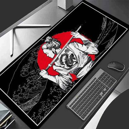 modele 2 tapis de souris gamer femme tatouee