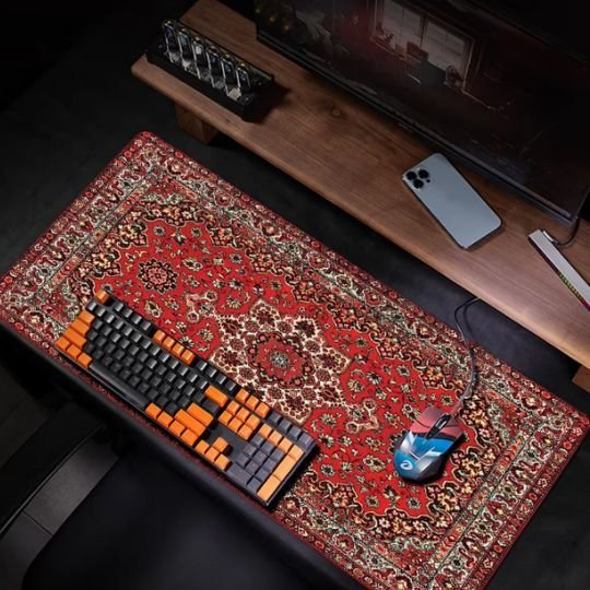 tapis de souris gamer avec bas ecran souris clavier et telephone portable